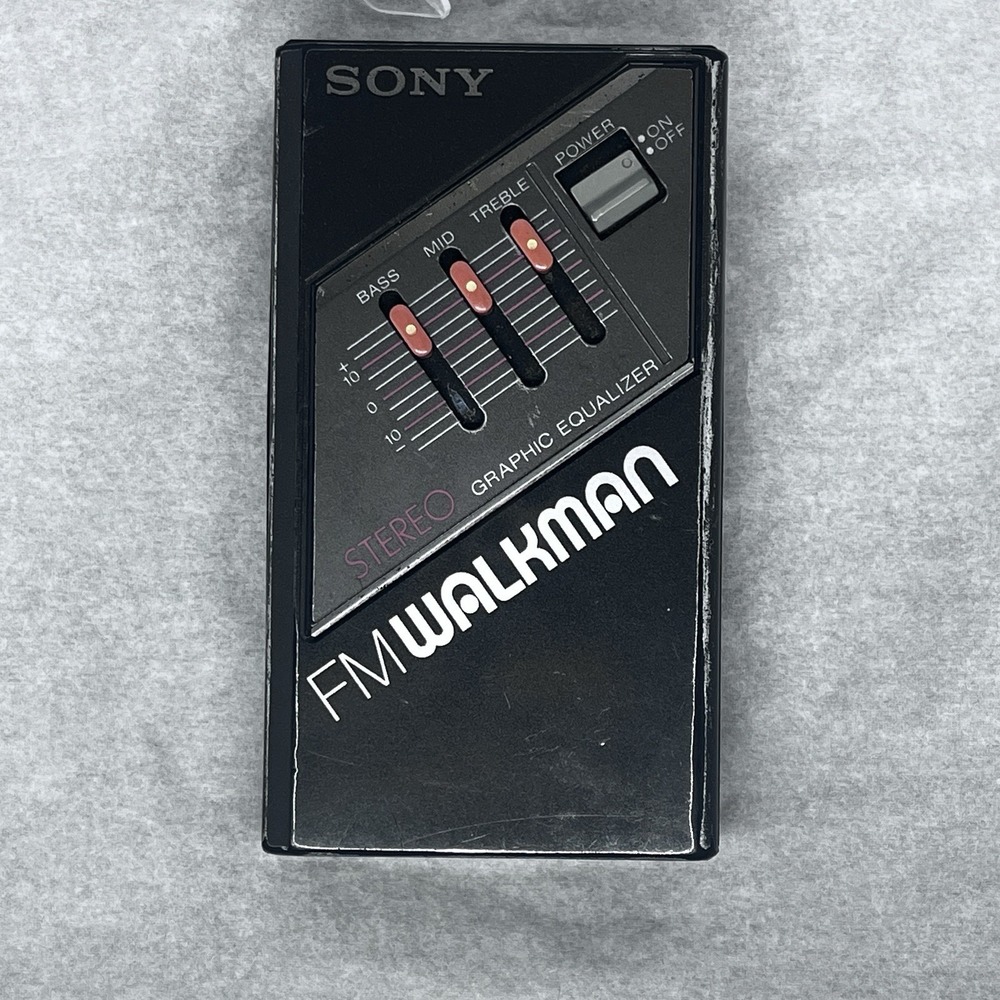 Sony SRF-25W FM  Walkman Radio  Stereo Graphic Equalizer Vintage with Belt Clip